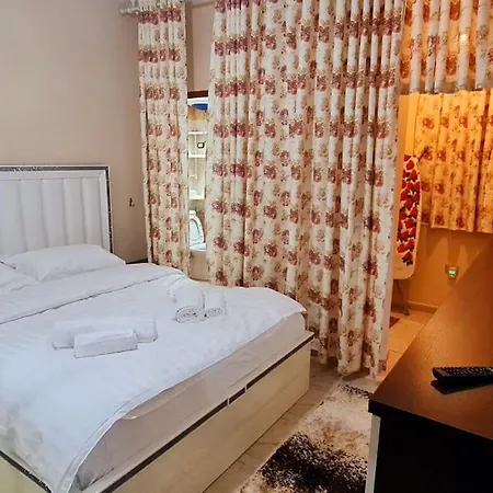 Alba Center Apartment-2bedrooms&2bathrooms Apartment *